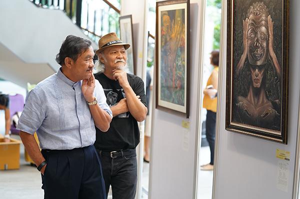 นิทรรศการ “ความสุข ความงดงามในความเป็นไทย” นิทรรศการ “ความสุข ความงดงามในความเป็นไทย”
